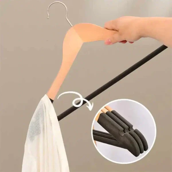فروش چوب لباسی چوبی با روکش مخمل